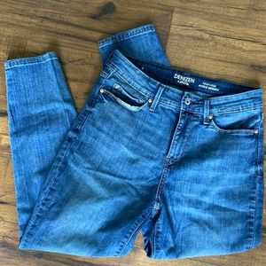 Denizen Jeans from Levi’s!  High rise and Ankle Skinny!
